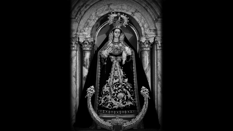 El domingo, 9 de noviembre, Misa de Réquiem por los cofrades difuntos