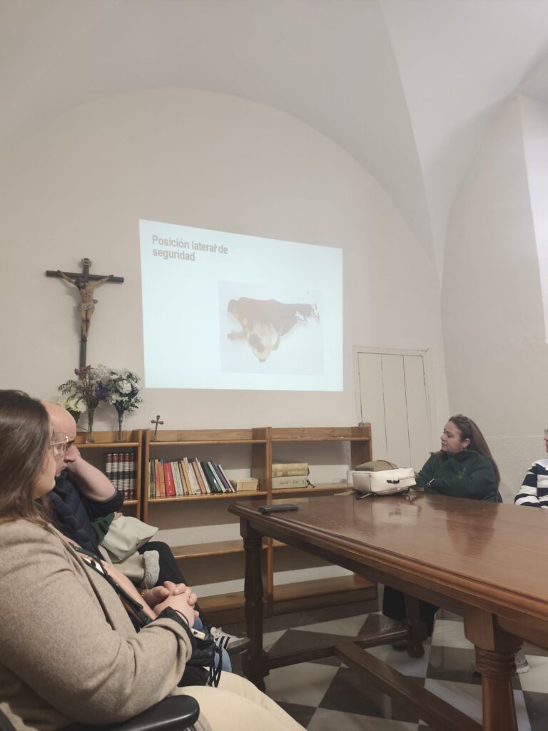 Formación en primeros auxilios para diputudos y fiscales